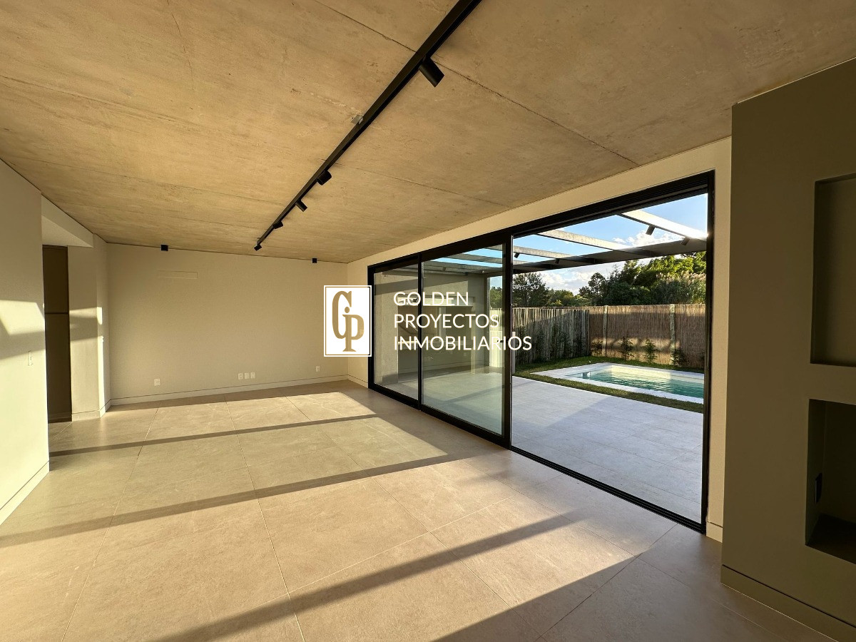 Casa ID.507 - Casa en Alquiler de 3 dormitorios Barrio Privado