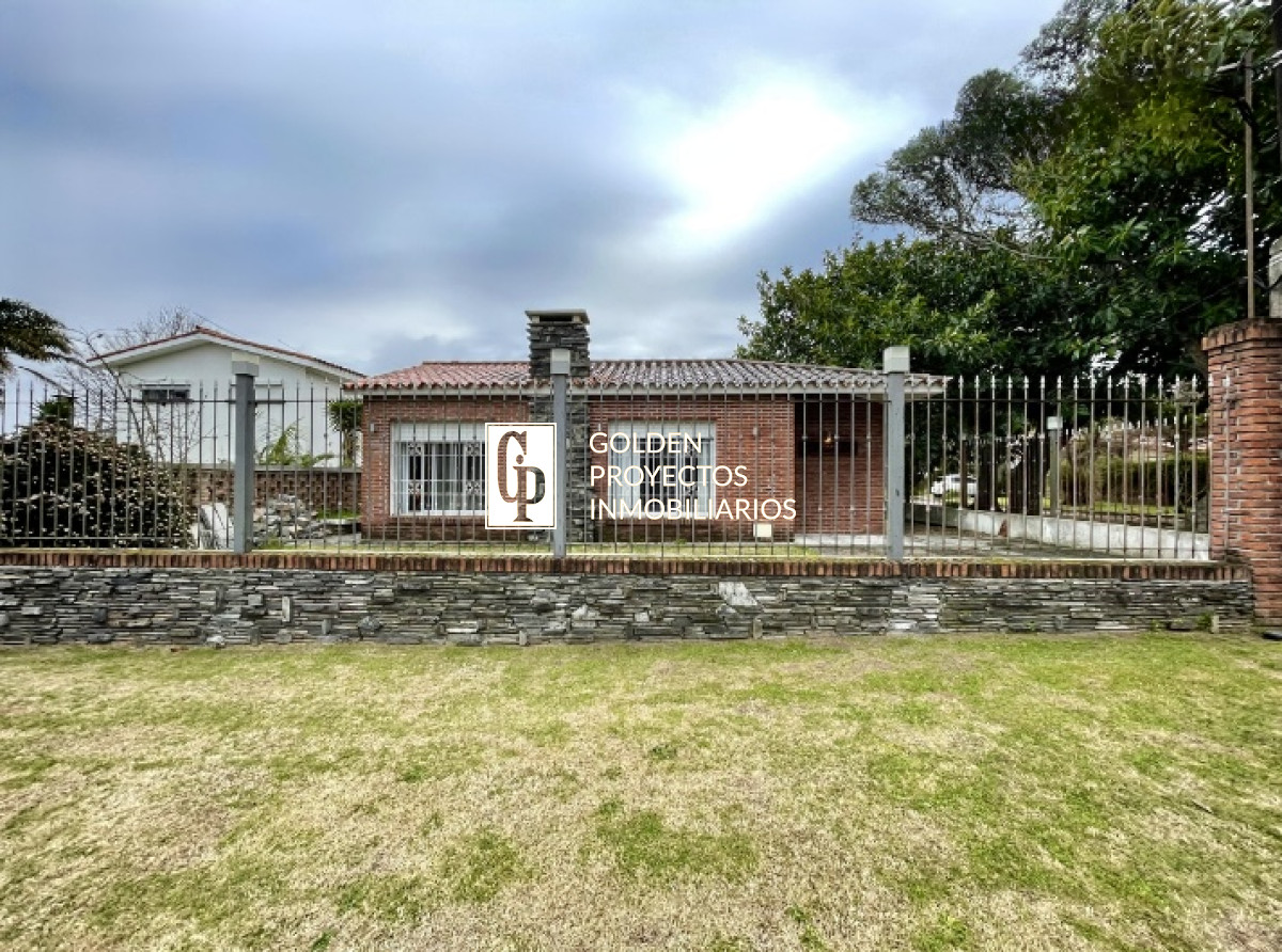 Casa ID.214/Casa-en-Venta-3-Dormitorios-en-Atlántida- - Casa en Venta 3 Dormitorios en Atlántida 