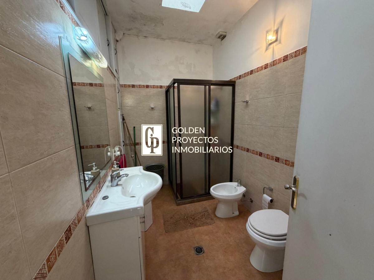 Casa ID.855/Padron-único-en-Venta-3-Casas-en-Buceo - Padron único en Venta 3 Casas en Buceo