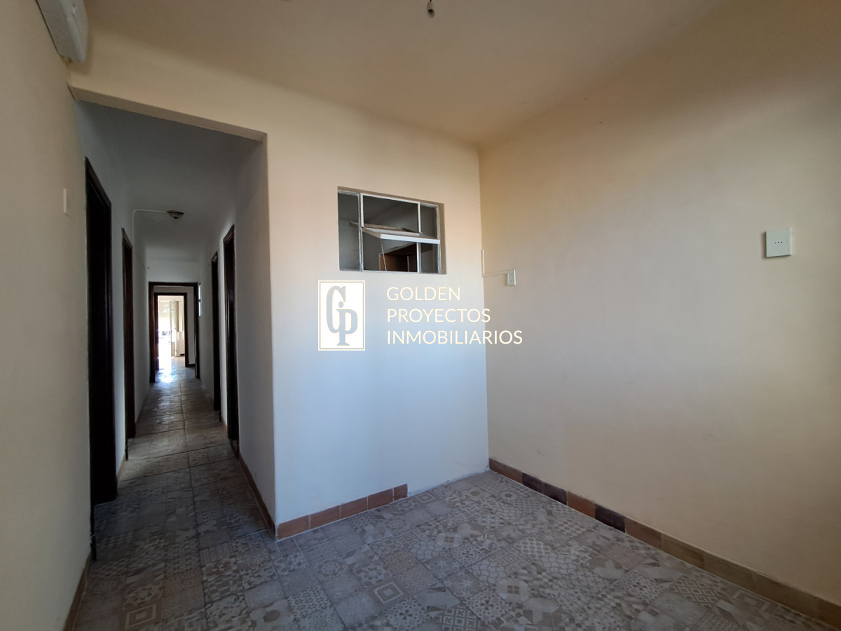 Casa ID.826/ - Casa en Venta Cuatro Dormitorios Balcón y Terraza en Unión
