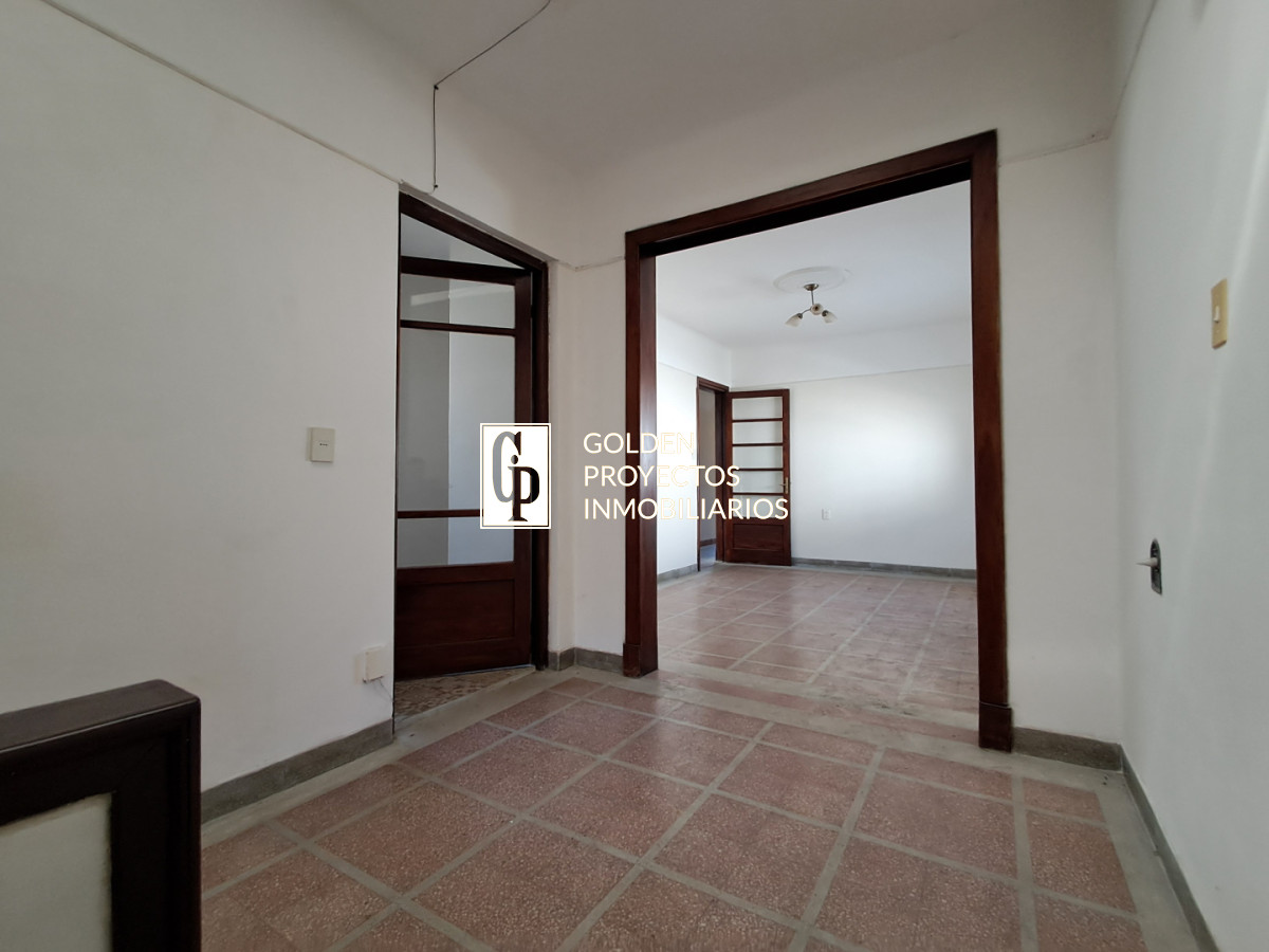Casa ID.826/ - Casa en Venta Cuatro Dormitorios Balcón y Terraza en Unión
