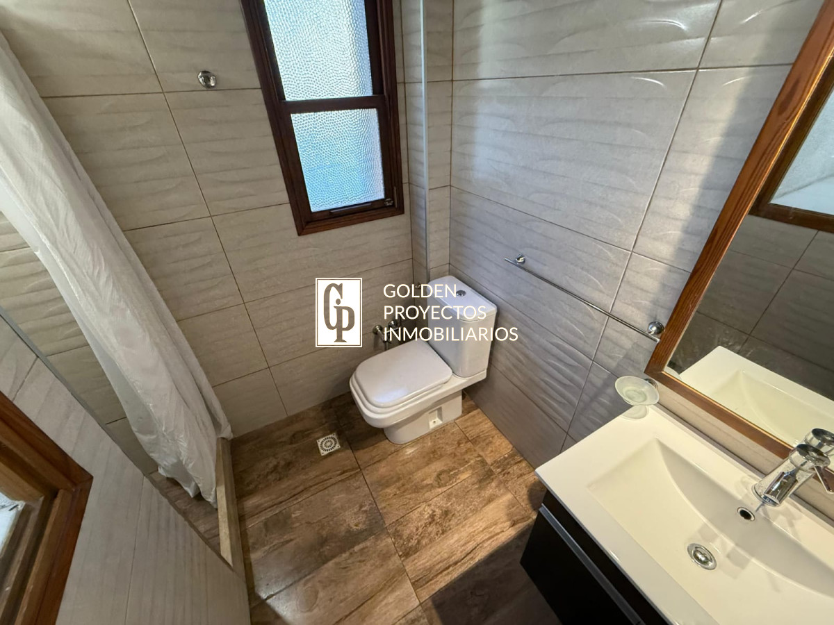 Casa ID.576/Casa-En-Venta-De-2-Dormitorios-En-La-Blanqueada - Casa En Venta De 2 Dormitorios En La Blanqueada