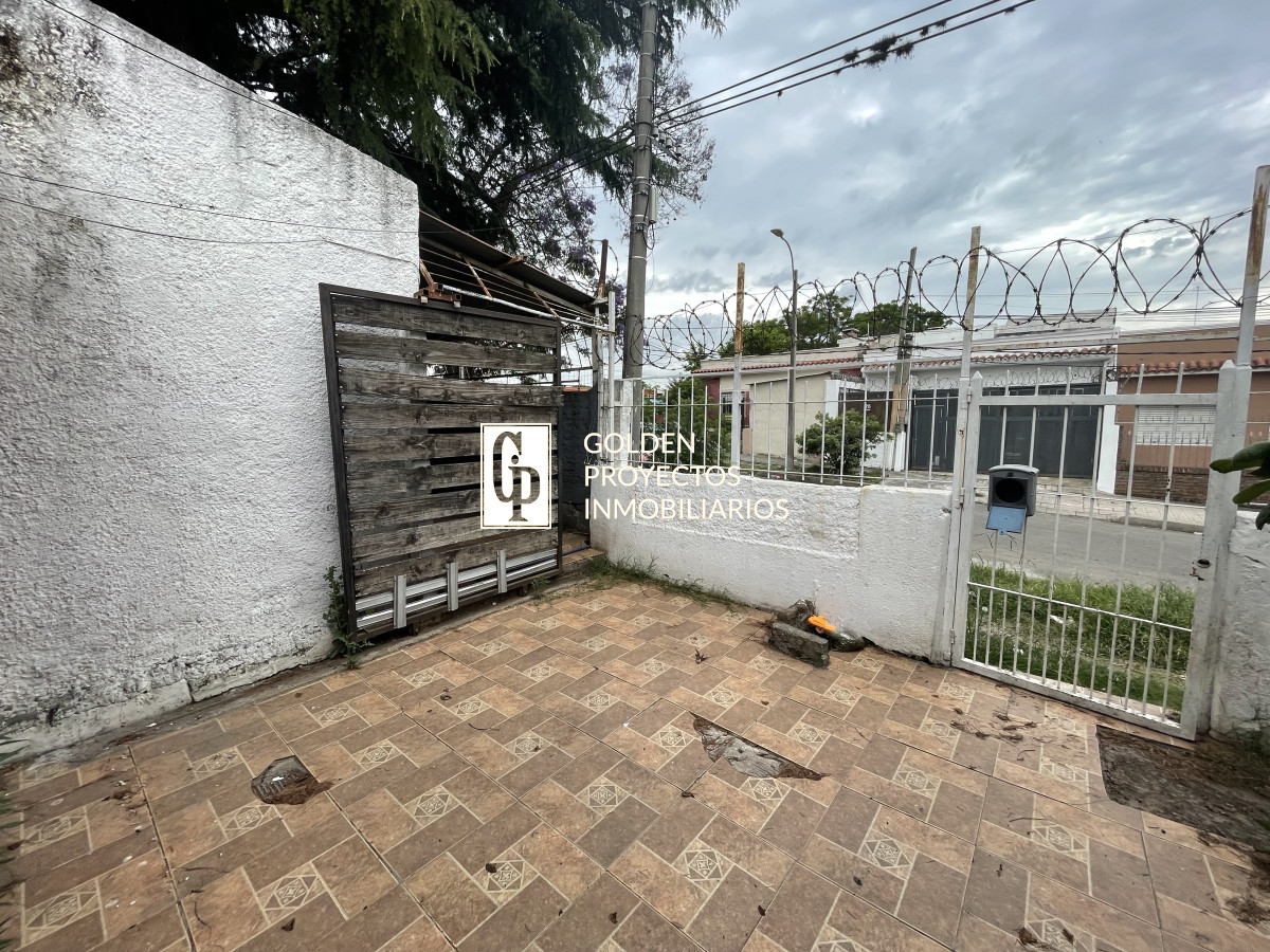 Casa ID.639 - Casa en venta,4 dormitorios,Aires Puros.