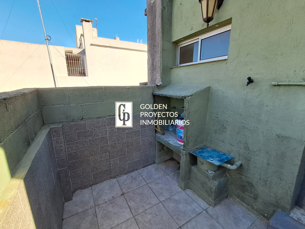 Casa ID.826/ - Casa en Venta Cuatro Dormitorios Balcón y Terraza en Unión