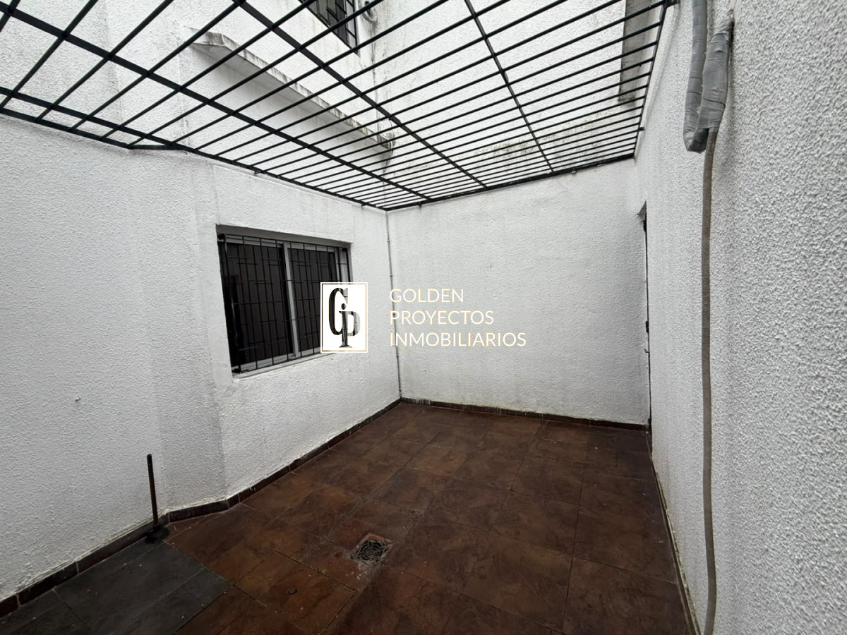 Casa ID.913 - Casa en Alquiler 3 dormitorios 3 baños y Garage Buceo 