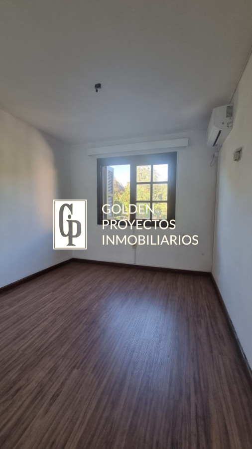 Casa ID.512/Casa-En-Alquiler-de-3-Dormitorios-Carrasco - Casa En Alquiler de 3 Dormitorios Carrasco
