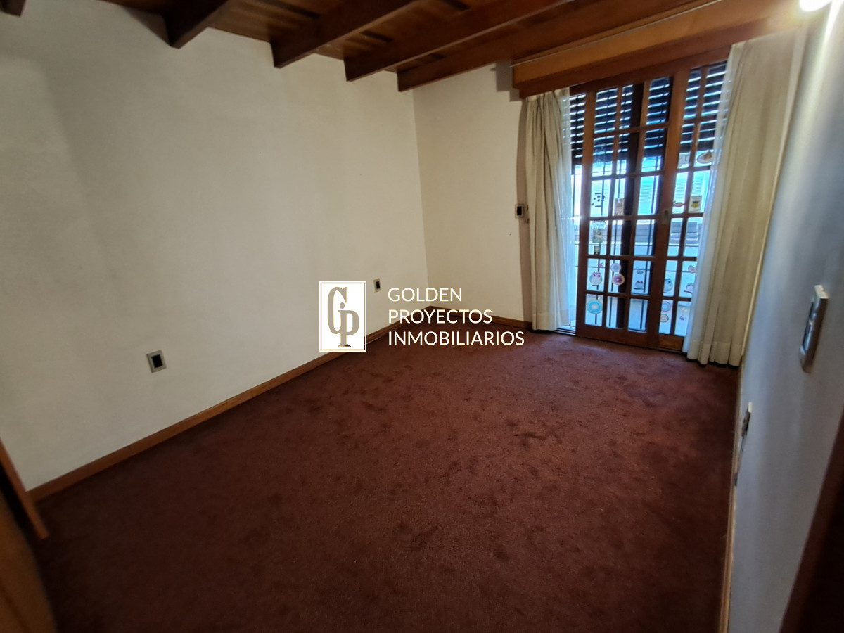 Casa ID.734/Casa-en-Venta-3-dormitorios-y-terraza-Brazo-Oriental - Casa en Venta 3 dormitorios y terraza Brazo Oriental