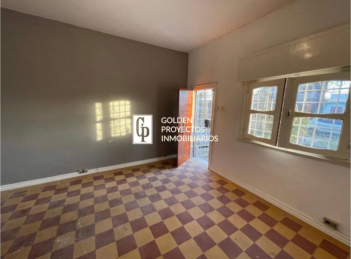 Casa ID.440 - Casa 1 dormitorio, cochera y patio Cerrito 