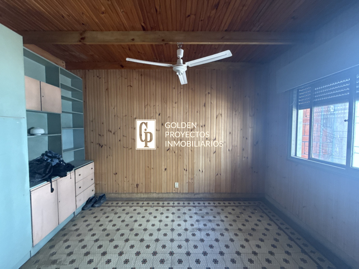 Casa ID.782 - Casa en Alquiler 3 o 4 dormitorios y cochera Nuevo Centro 