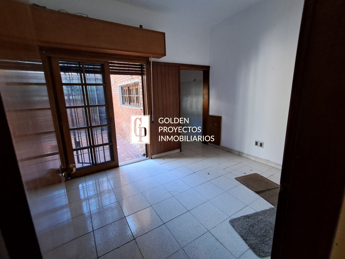 Casa ID.734/Casa-en-Venta-3-dormitorios-y-terraza-Brazo-Oriental - Casa en Venta 3 dormitorios y terraza Brazo Oriental