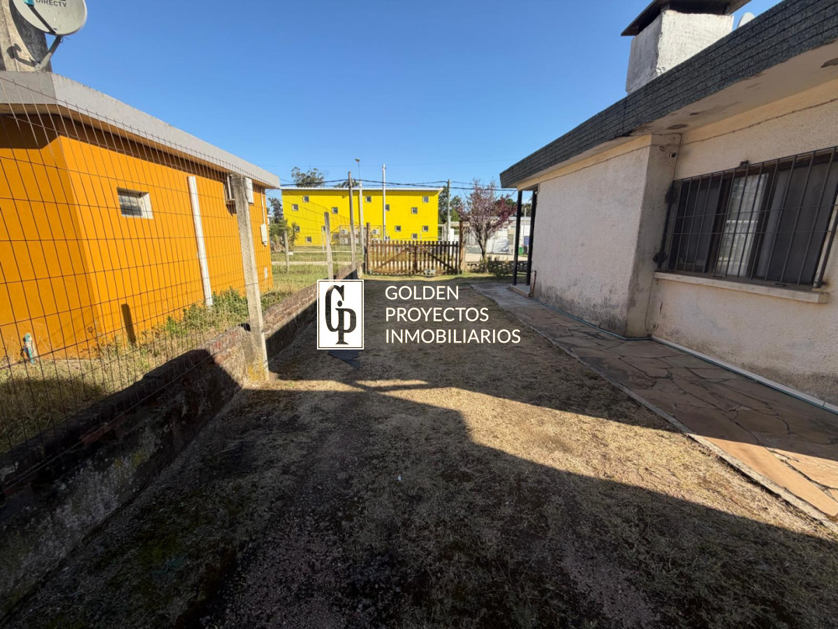 Casa ID.682/Casa-En-Venta-De-2-Dormitorios-Con-Galpón-En-Parque-Del-Plata - Casa En Venta De 2 Dormitorios Con Galpón En Parque Del Plata