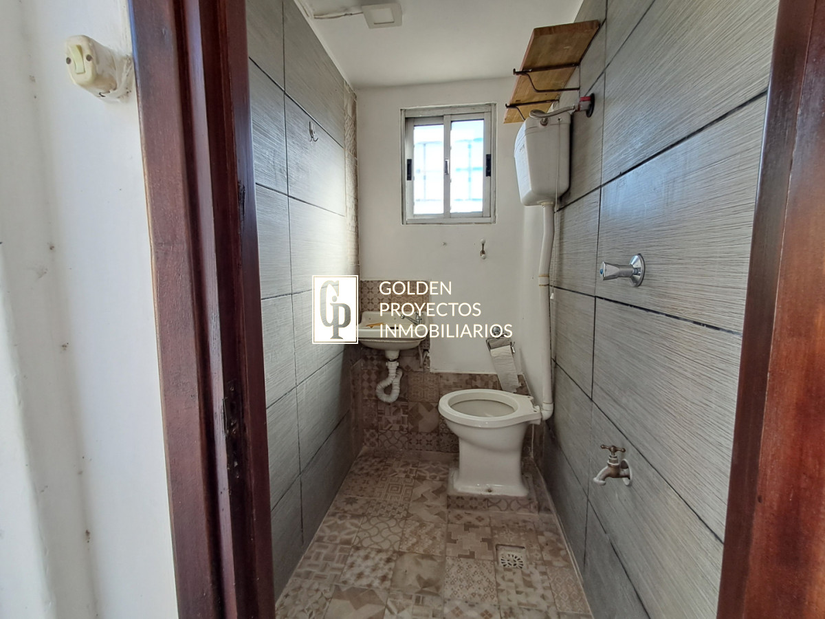 Casa ID.826/ - Casa en Venta Cuatro Dormitorios Balcón y Terraza en Unión