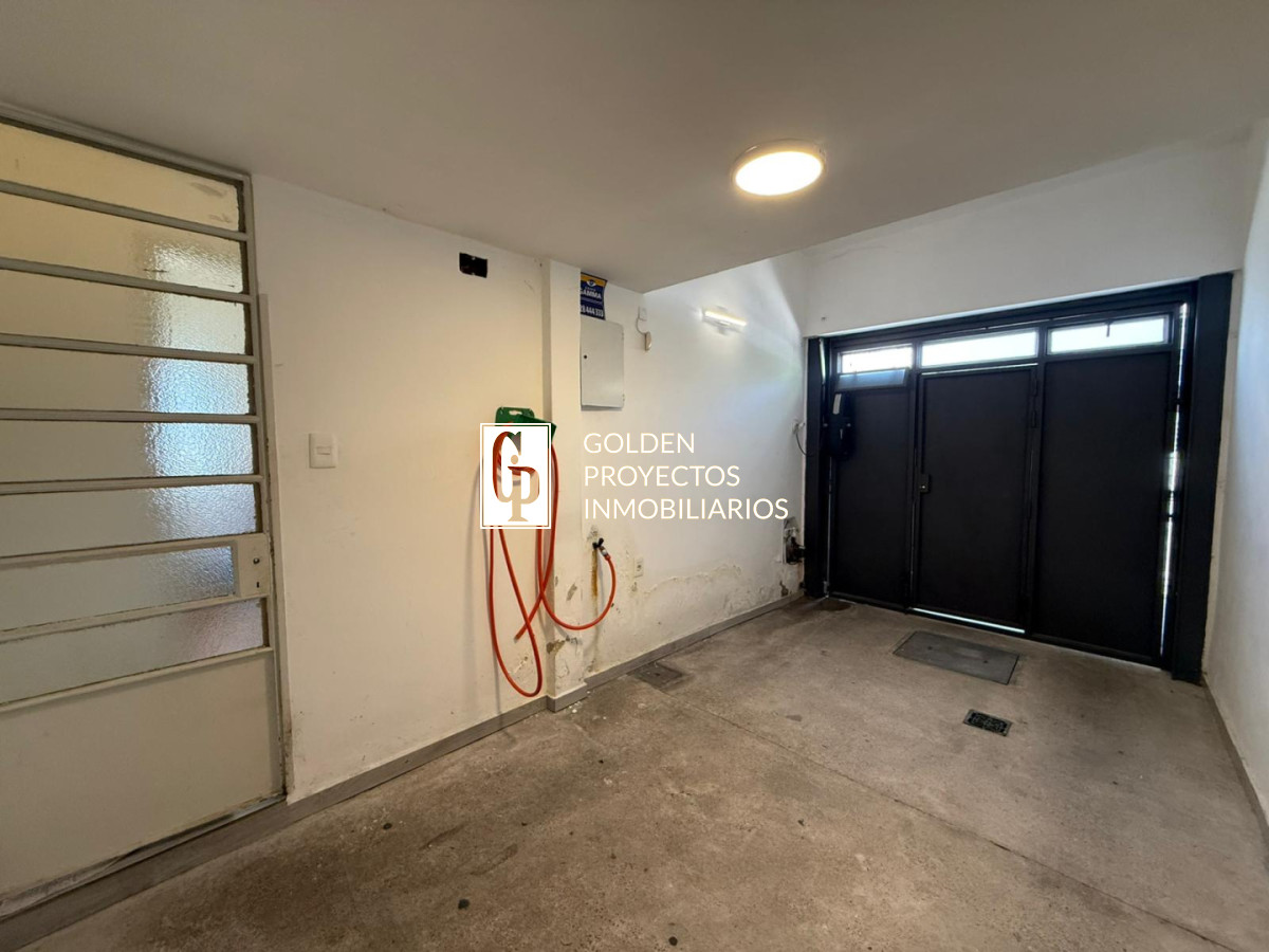 Casa ID.875/Casa-en-Venta-3-dormitorios-y-Garage-Parque-Batlle - Casa en Venta 3 dormitorios y Garage Parque Batlle
