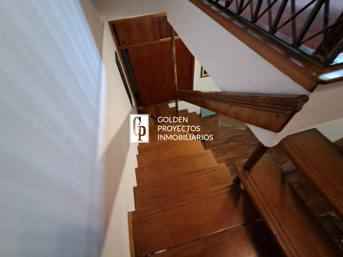 Casa ID.873/ - Casa en Venta Tres Dormitorios y Terraza con Parrillero en Brazo Oriental