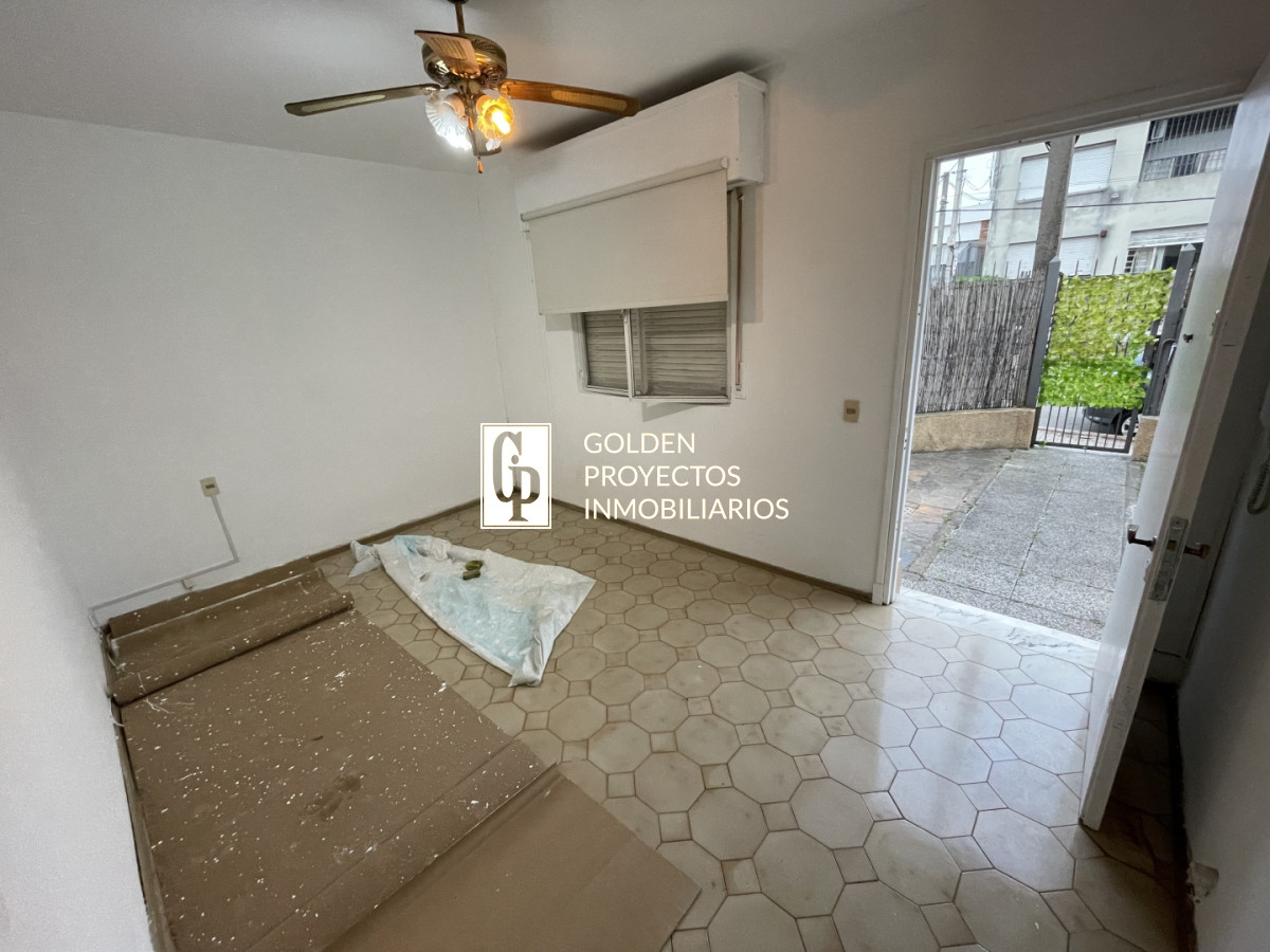 Casa ID.902/casa-en-alquiler-dos-dormitorios-con-garage-en-malvin - casa en alquiler dos dormitorios con garage en malvin