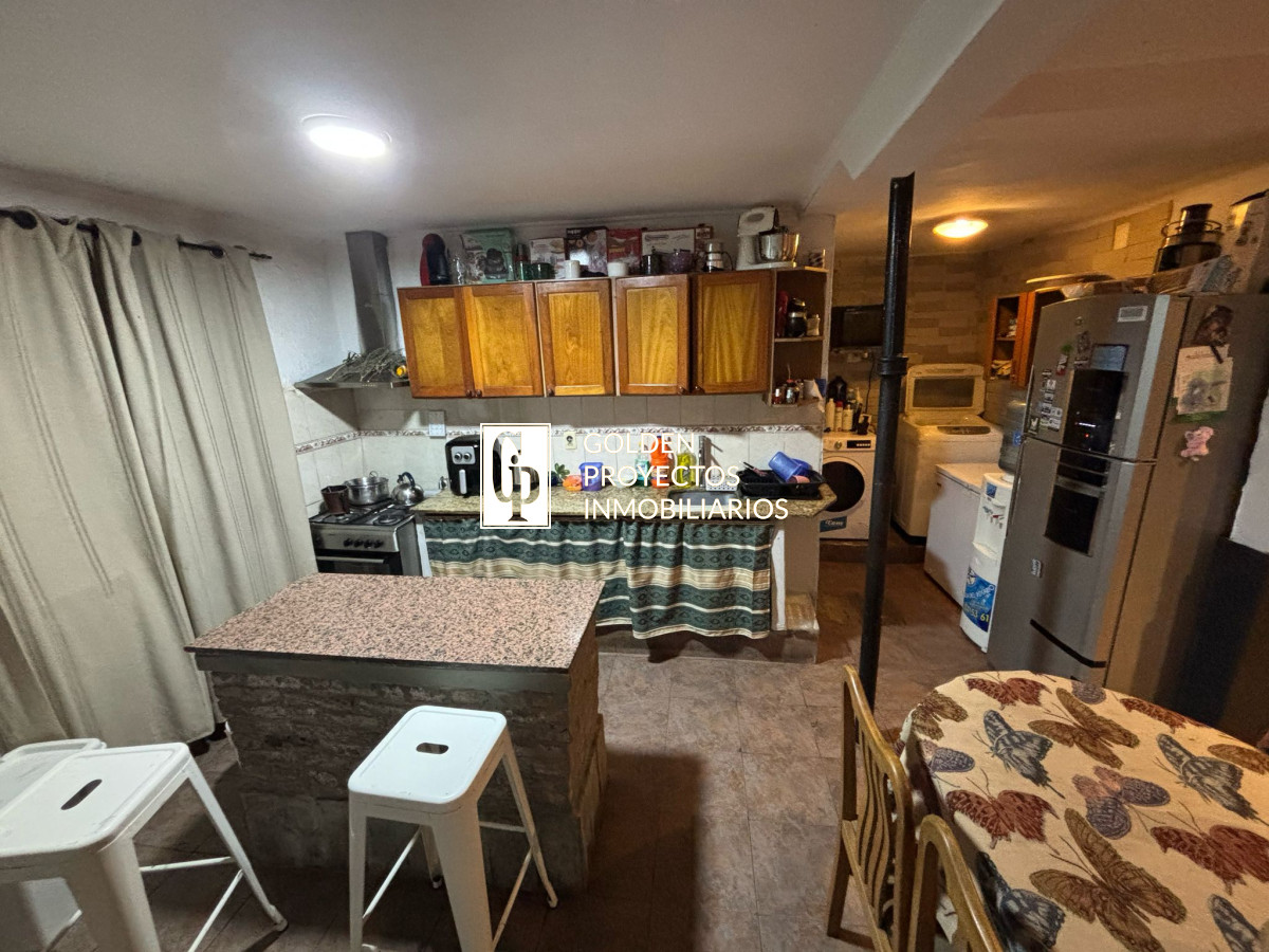 Casa ID.456 - Casa en venta, 4 dormitorios, Sayago.