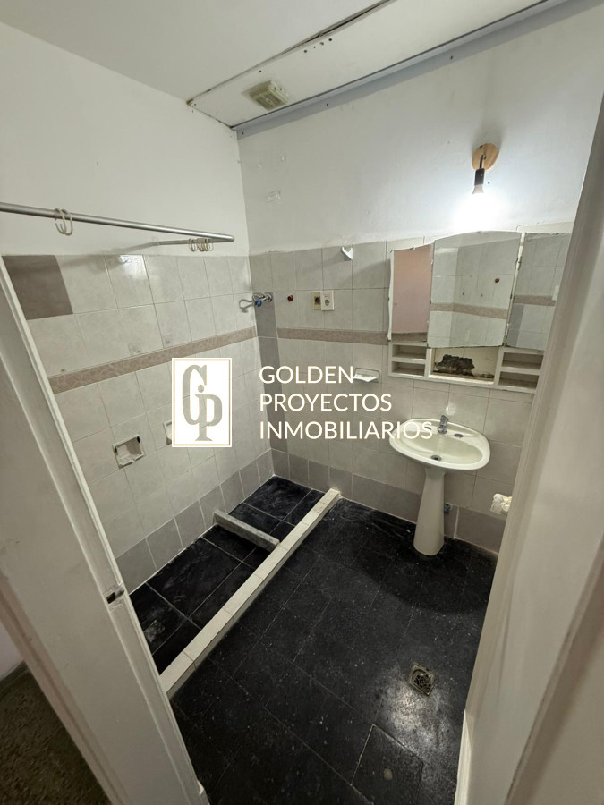 Casa ID.610/Casa-en-alquiler-2-dormitorios-y-cochera,Maroñas - Casa en alquiler 2 dormitorios y cochera,Maroñas