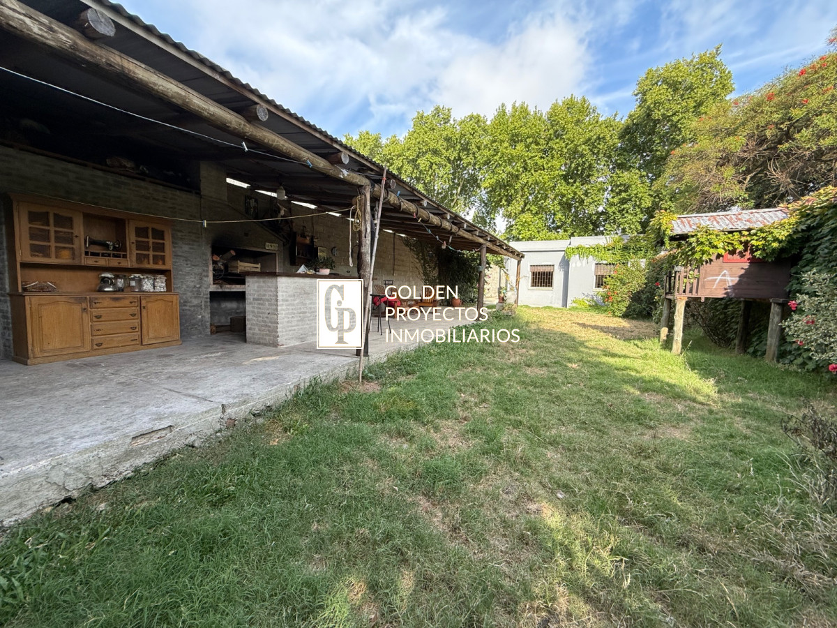 Casa ID.432/Casa-en-Venta-3-dormitorios-2-baños-garage-en-Brazo-Oriental- - Casa en Venta 3 dormitorios 2 baños garage en Brazo Oriental 