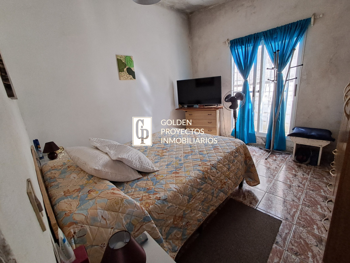 Casa ID.760/Venta-Padrón-Único-Tres-Casas-con-Terreno-y-Cochera-en-Las-Piedras - Venta Padrón Único Tres Casas con Terreno y Cochera en Las Piedras