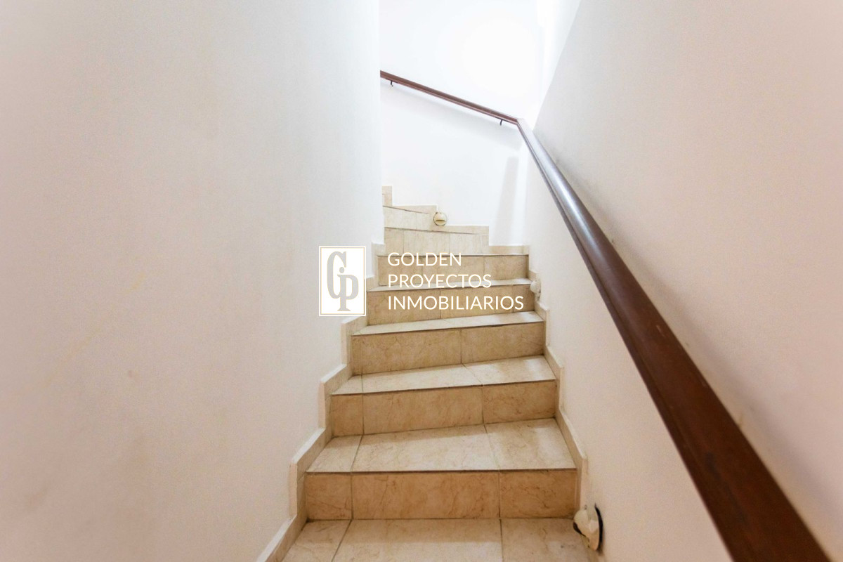 Casa ID.18 - Casa en  Venta Malvin 3 dorm 2 baños y Cochera