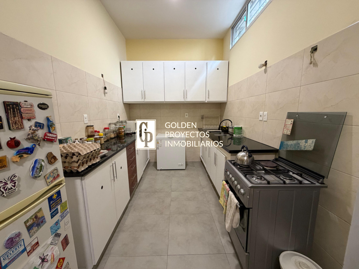 Casa ID.855/Padron-único-en-Venta-3-Casas-en-Buceo - Padron único en Venta 3 Casas en Buceo
