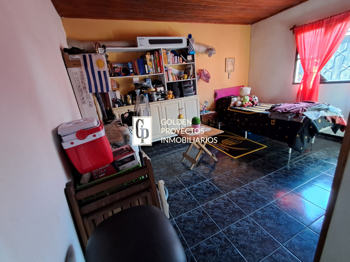 Casa ID.760/Venta-Padrón-Único-Tres-Casas-con-Terreno-y-Cochera-en-Las-Piedras - Venta Padrón Único Tres Casas con Terreno y Cochera en Las Piedras