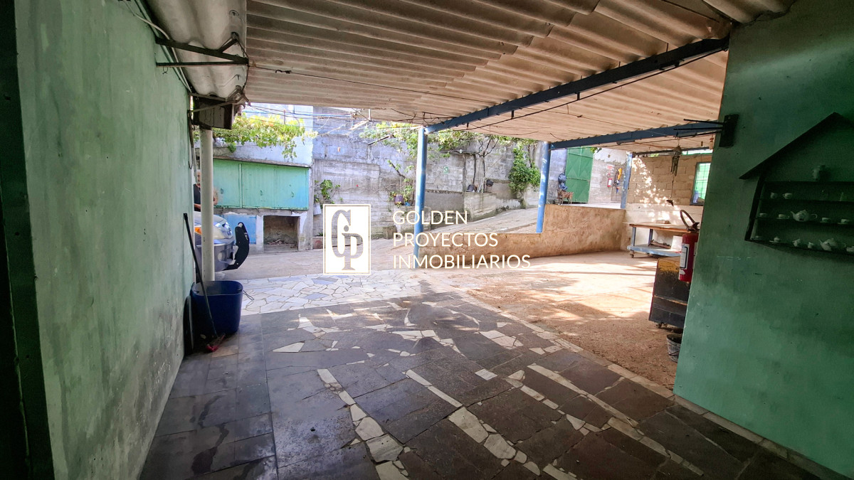 Casa ID.677 - Casa En Venta 2 Dormitorios con Monoambiente Y Taller en Santa Catalina