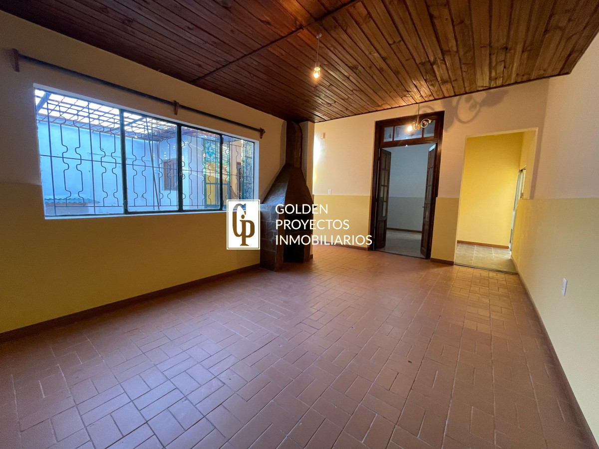 Casa ID.300/Casa-en-Venta-2-dormitorios-y-Patio-en-Atahualpa-con-Renta - Casa en Venta 2 dormitorios y Patio en Atahualpa con Renta