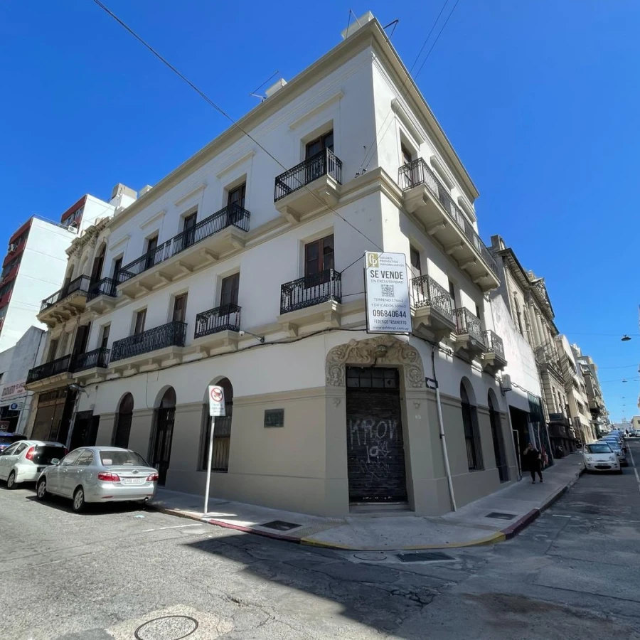 Edificio en Venta Ciudad Vieja - Ref. 717