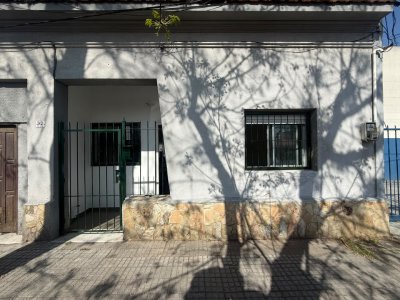 Casa en Alquiler 2 dormitorios y Patio La Blanqueada 