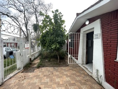 Casa en venta cuatro dormitorios y garage en aires puros