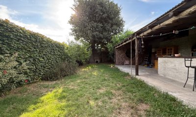 Casa en Venta 3 dormitorios 2 baños garage en Brazo Oriental