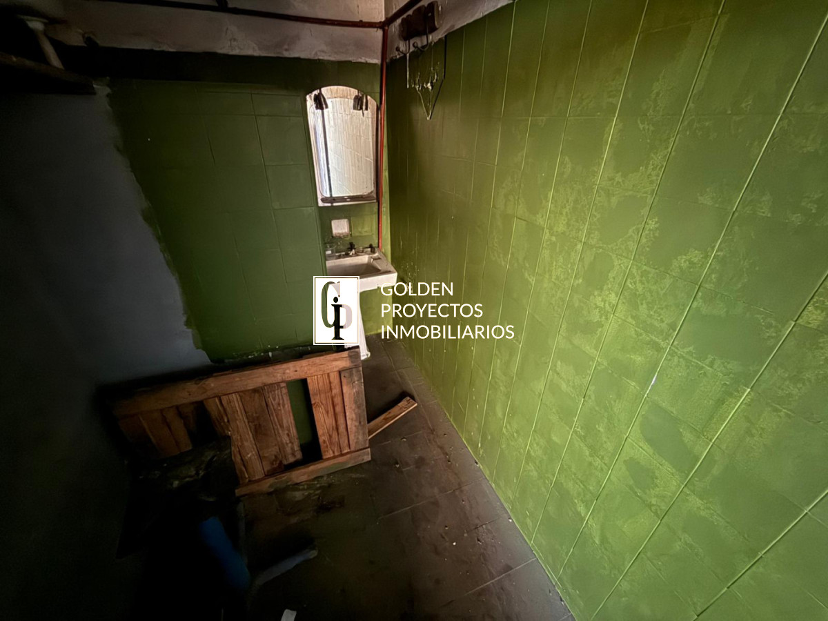 Galpón ID.674 - Galpón en Alquiler 120m2 casi Cno. Carrasco 