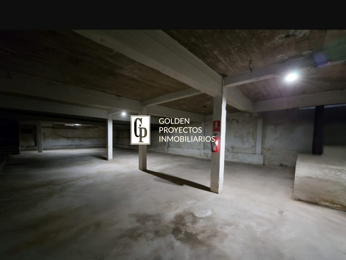 Local Comercial ID.637/Depósito-En-Venta-En-Aguada - Depósito En Venta De 3 Niveles 660 M2 Con Montacargas En Aguada