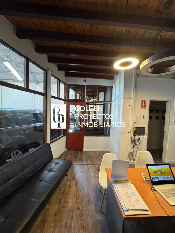 Local Comercial ID.448 - Alquiler Local en Malvin , sobre Av.Italia 