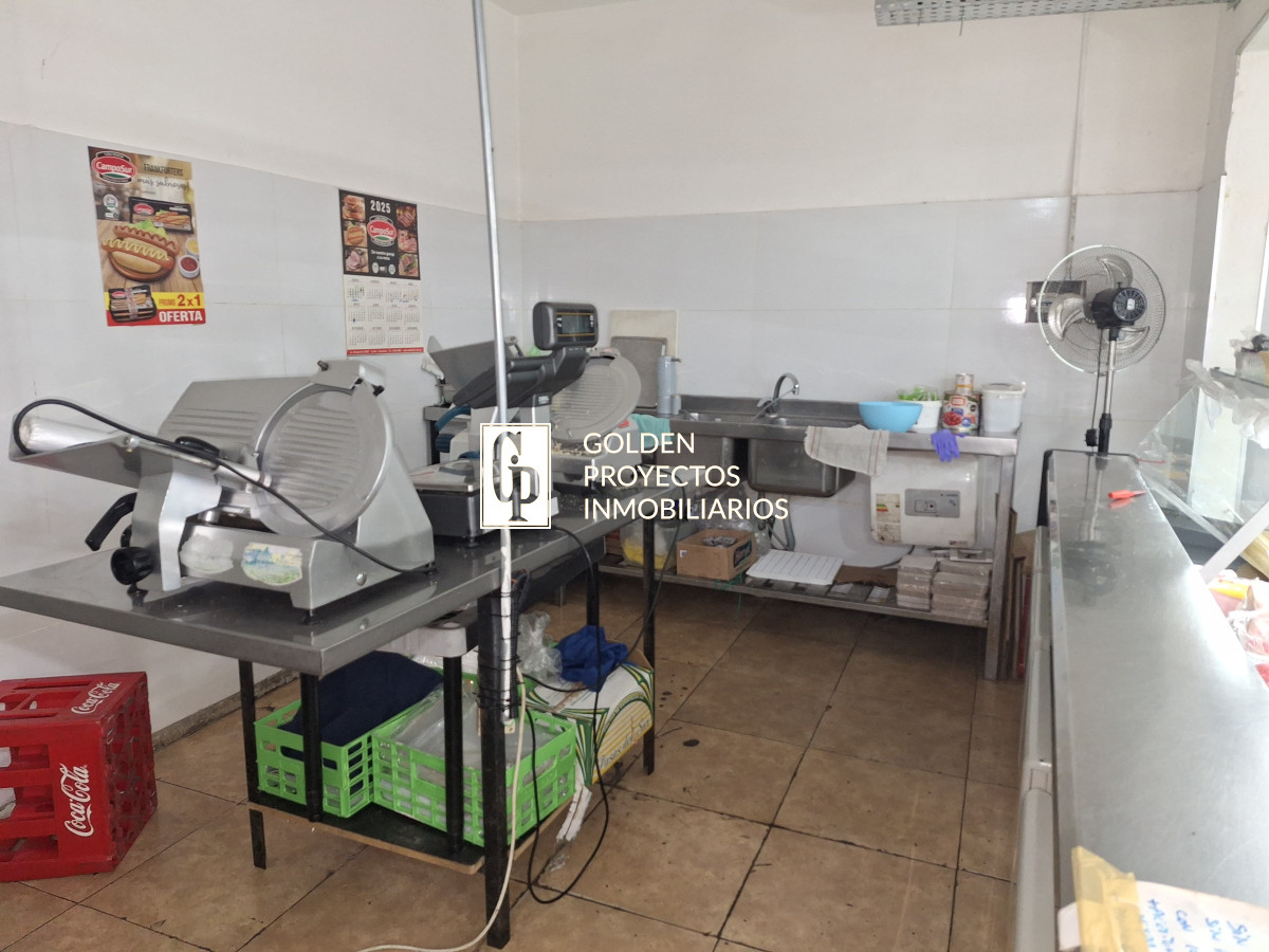 Local Comercial ID.523/Venta-Llave-de-Autoservicio-sobre-Avenida-Principal-en-La-Comercial - Venta Llave de Autoservicio sobre Avenida Principal en La Comercial