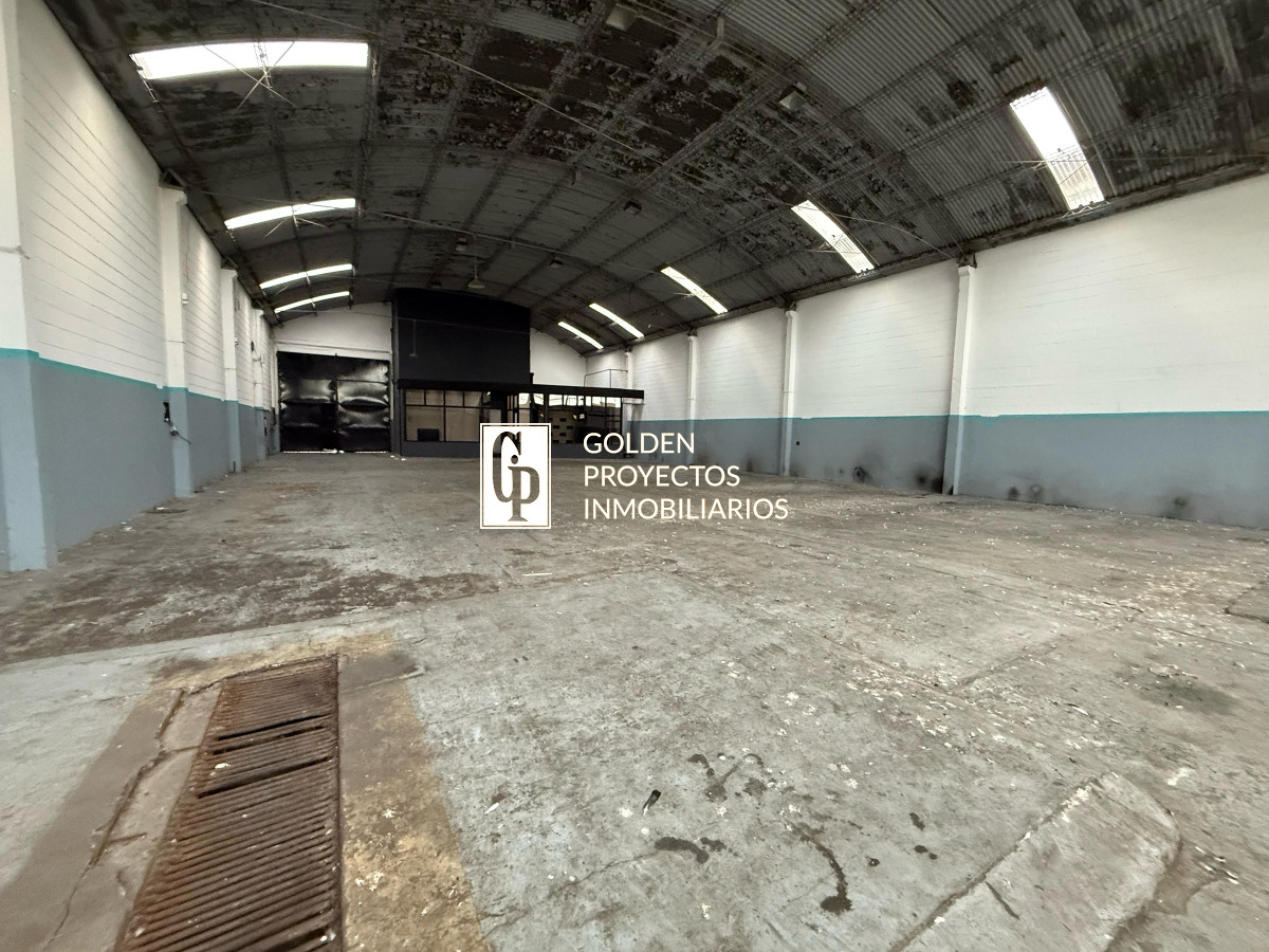 Local Comercial ID.448 - Local Comercial en Alquiler Av. Italia y Caldas