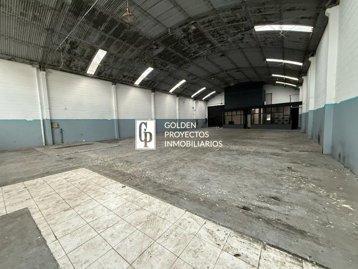 Local Comercial ID.448 - Local Comercial en Alquiler Av. Italia y Caldas
