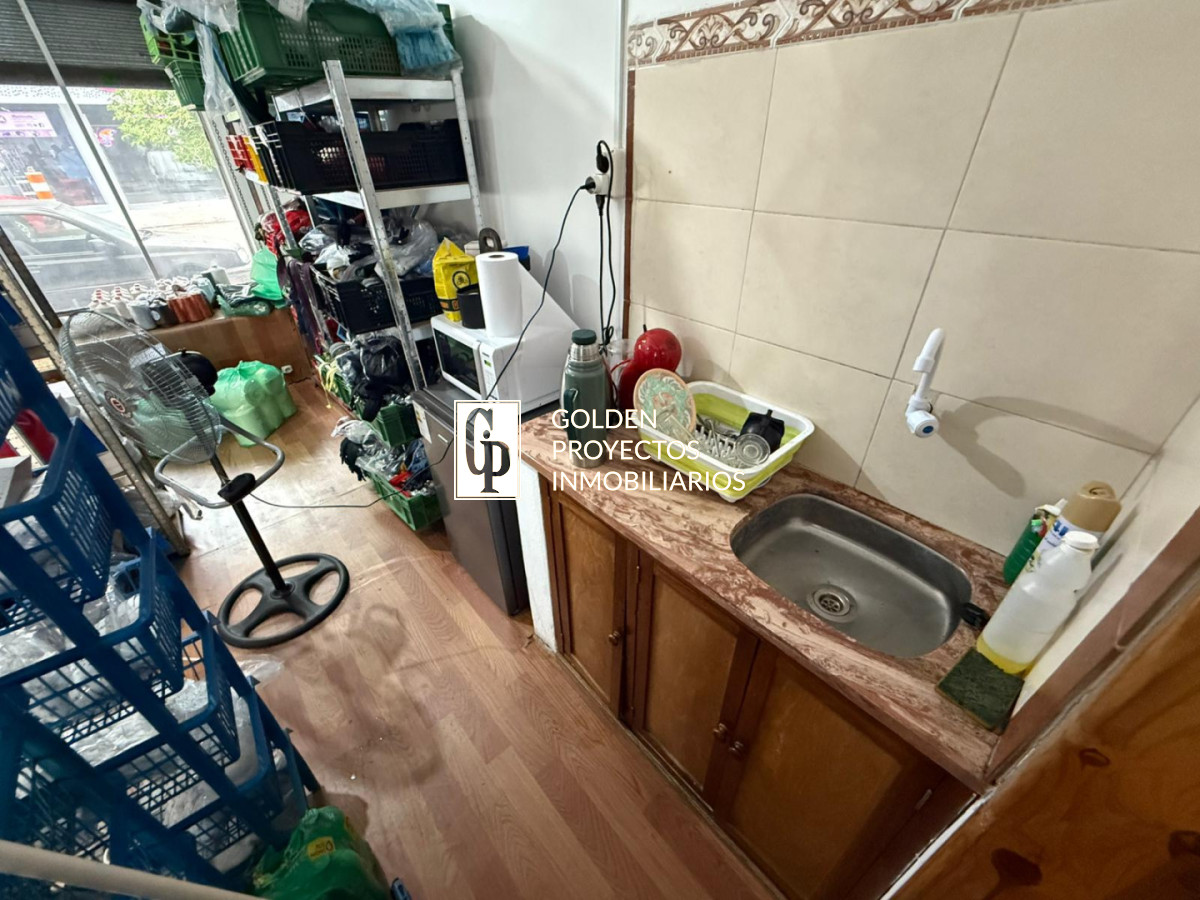 Local Comercial ID.646 - Alquiler Local Comercial Balandengues y L.Terra 