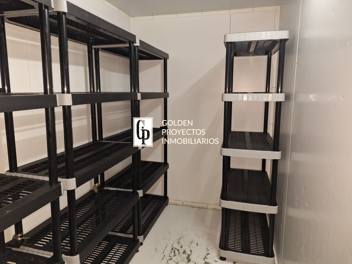 Local Comercial ID.523/Venta-Llave-de-Autoservicio-sobre-Avenida-Principal-en-La-Comercial - Venta Llave de Autoservicio sobre Avenida Principal en La Comercial