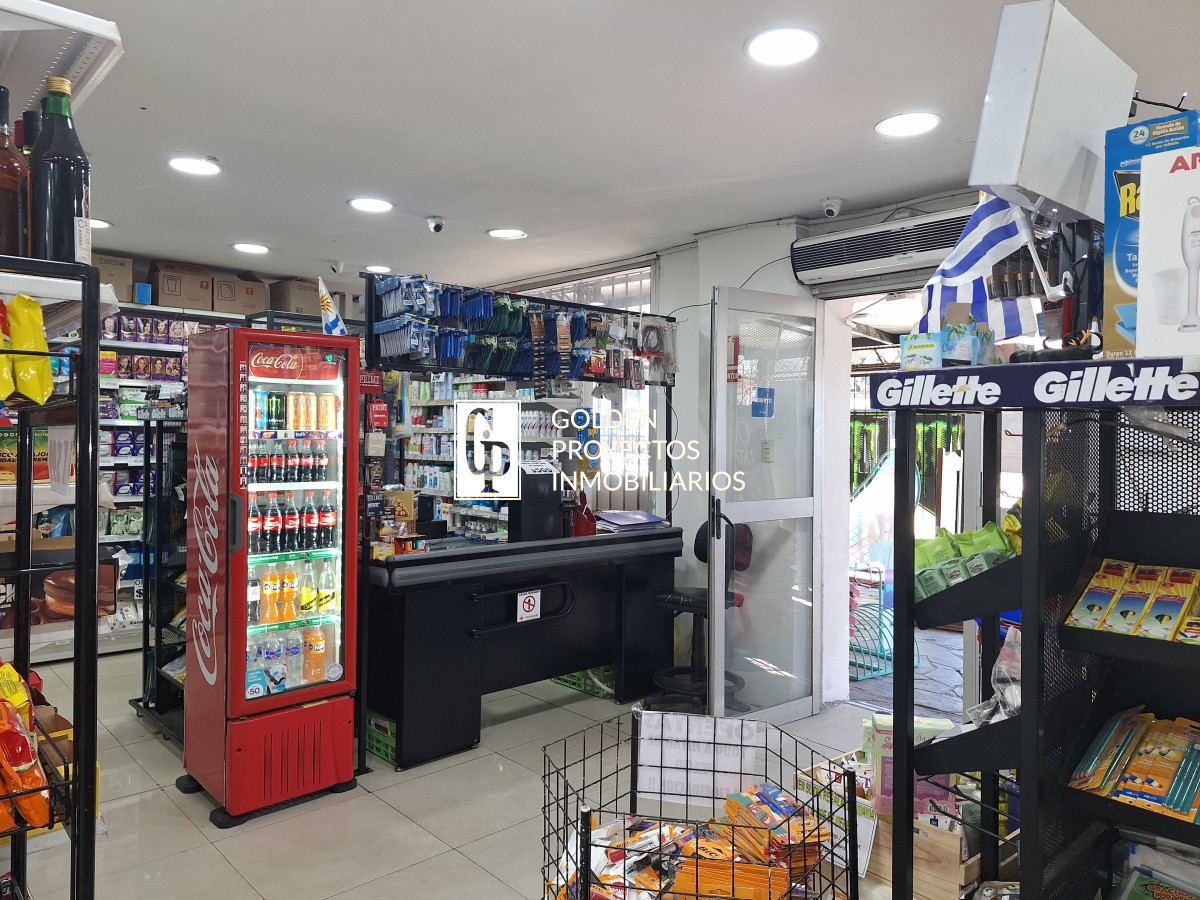 Local Comercial ID.523/Venta-Llave-de-Autoservicio-sobre-Avenida-Principal-en-La-Comercial - Venta Llave de Autoservicio sobre Avenida Principal en La Comercial