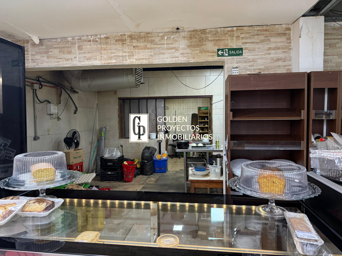 Local Comercial ID.523/Venta-Llave-de-Autoservicio-sobre-Avenida-Principal-en-La-Comercial - Venta Llave de Autoservicio sobre Avenida Principal en La Comercial