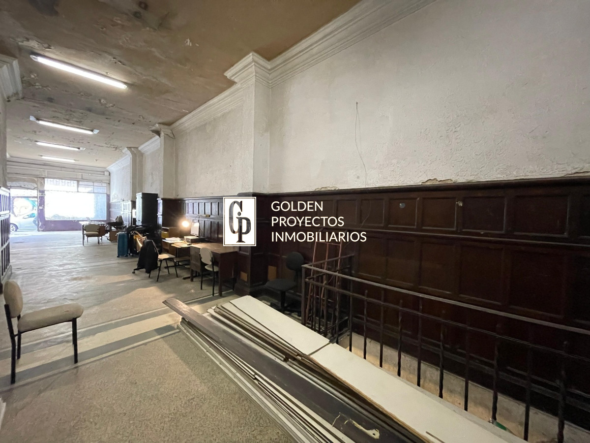 Local Comercial ID.186/Local-comercial-110m2-en-Venta-con-sótano-en-25-de-Mayo-y-Solis.- - Local comercial 110m2 en Venta con sótano en 25 de Mayo y Solis. 