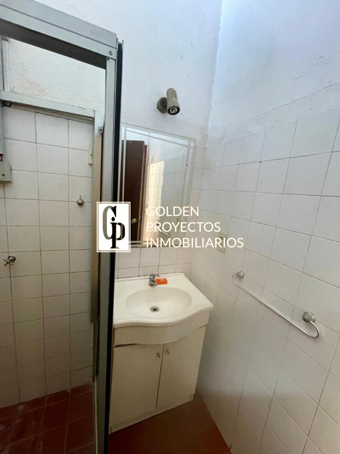 Local Comercial ID.538/Local-Con-Vivienda-En-Alquiler-Shangrila- - Local Con Vivienda En Alquiler Shangrila 
