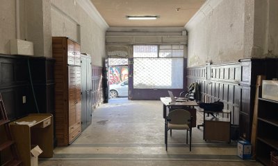 Local comercial 110m2 en Venta con sótano en 25 de Mayo y Solis.