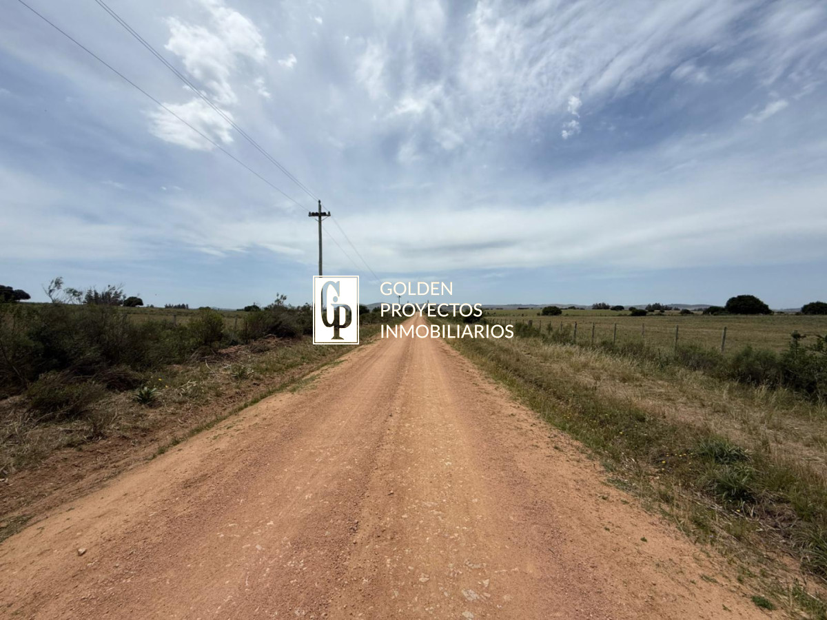 Terreno ID.38 -  Venta de CHACRA a 5 km de Pueblo Eden y Ruta 12 en Punta del Este