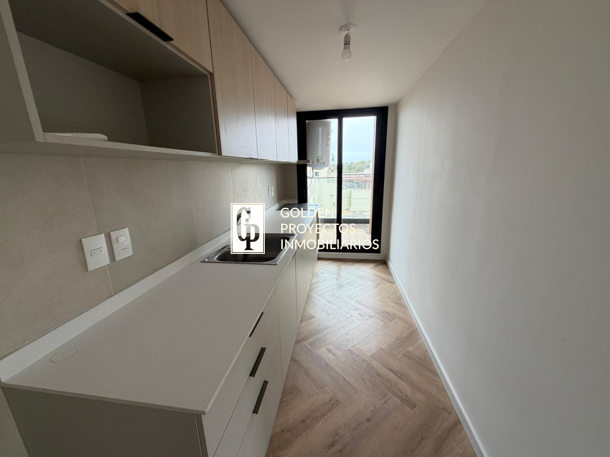 Apartamento ID.851/Apartamento-en-Alquiler-2-Dormitorios-con-Cocina-definida-en-Barra-de-Carrasco - Apartamento en Alquiler 2 Dormitorios con Cocina definida en Barra de Carrasco