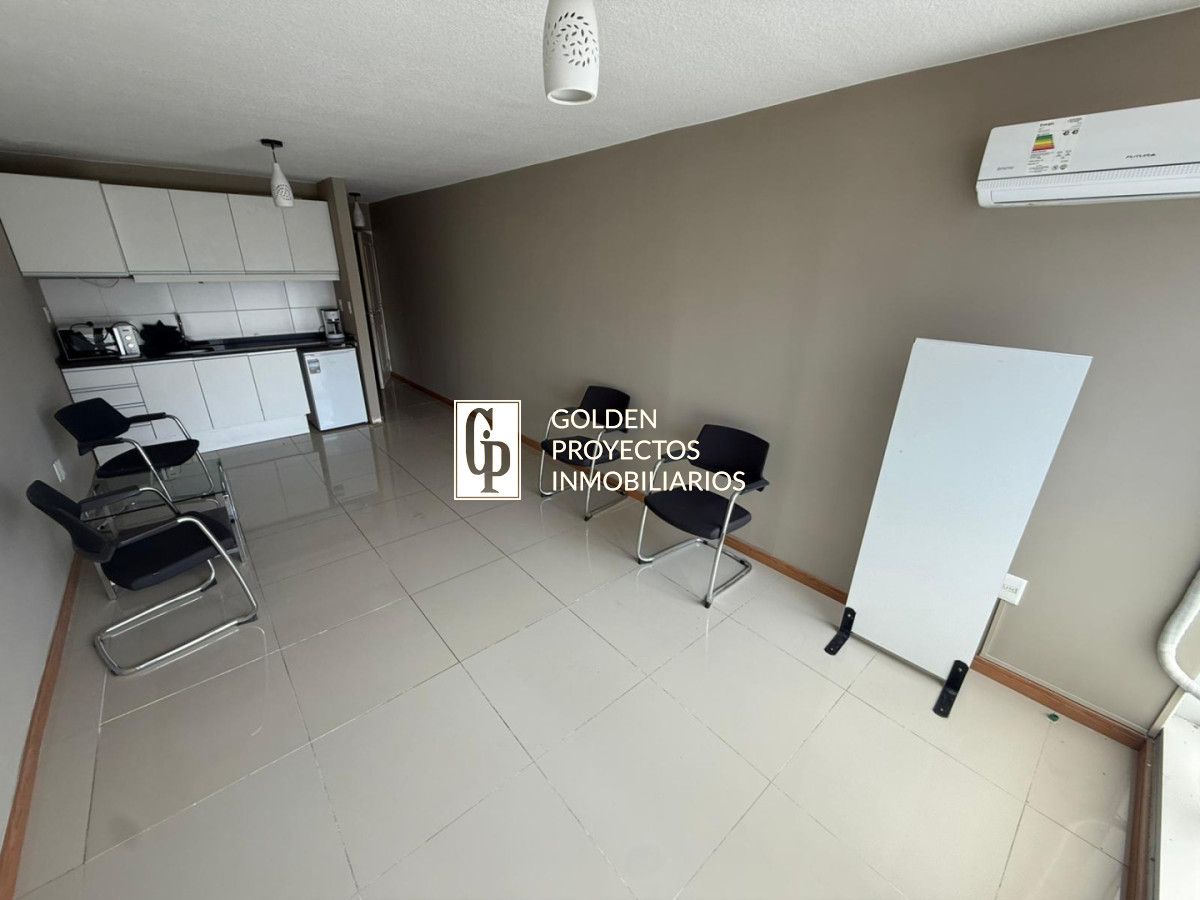 Oficina ID.755 - Oficina en Alquiler  Cordon