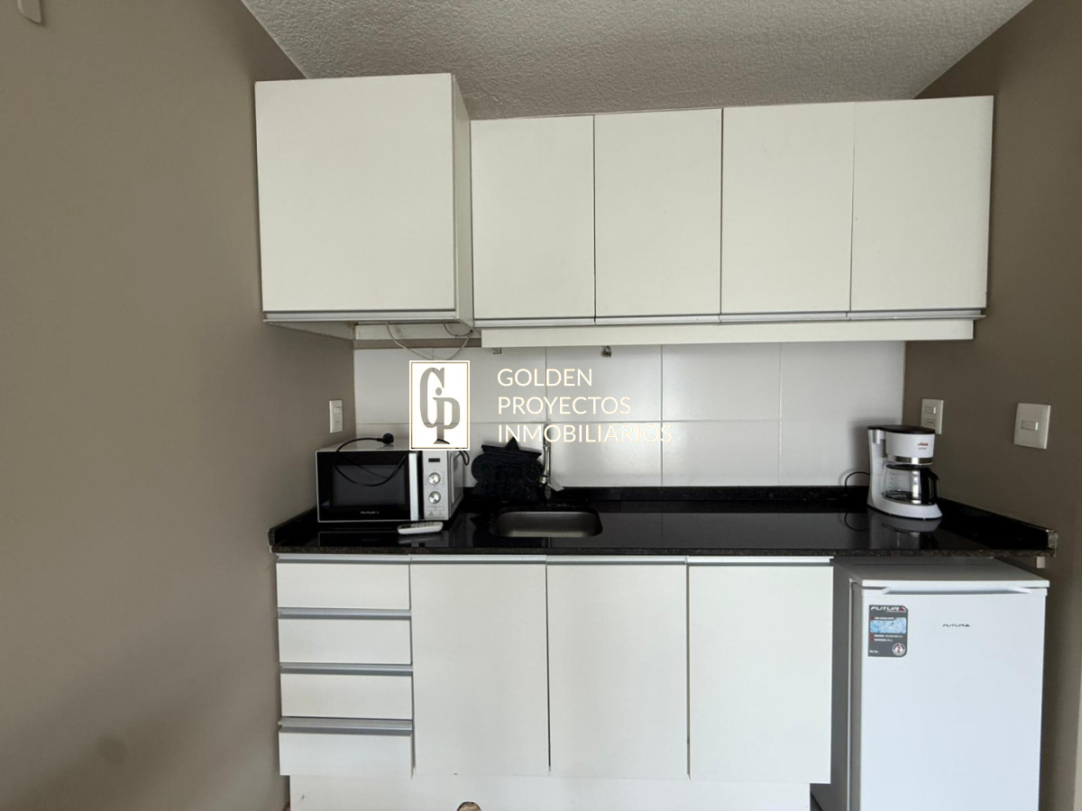 Oficina ID.755 - Oficina en Alquiler  Cordon