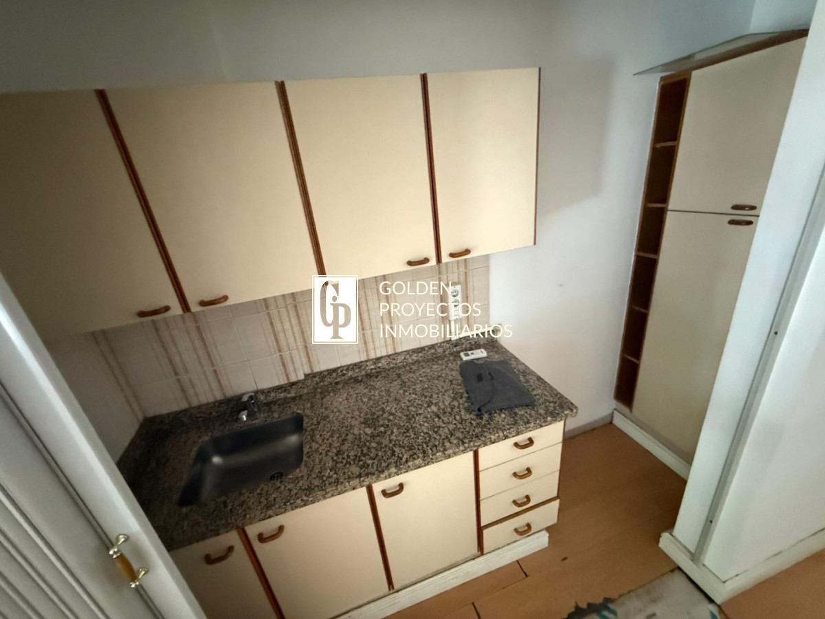 Oficina ID.733 - Oficina en Alquiler Torre de los Caudillos Cordon